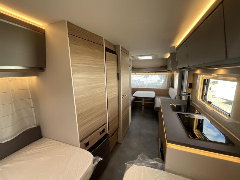 Dethleffs Nomad 510 LE ENKELE BEDDEN-NIEUW  foto: 9