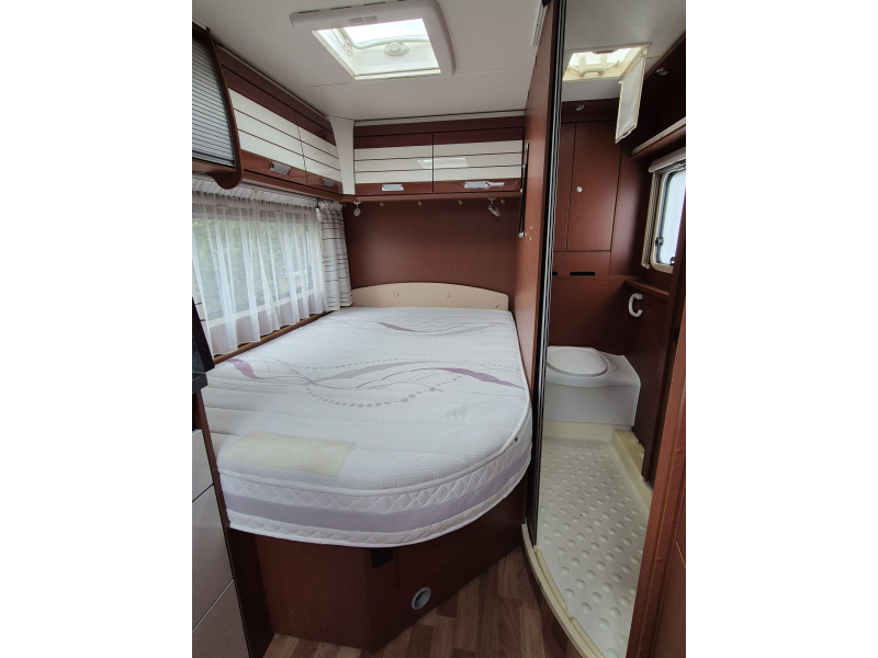 Dethleffs Eighty T 6700 Fransbed EP level TV leer  foto: 13