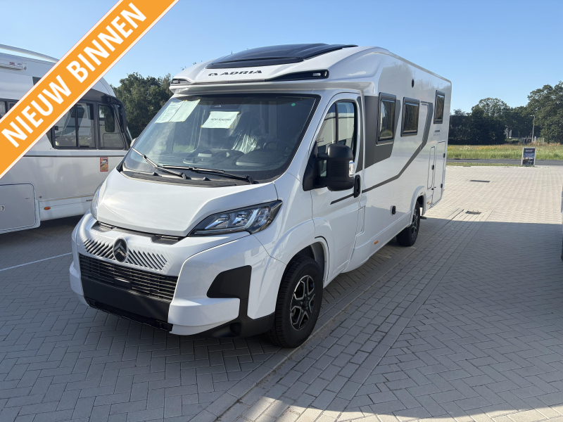 Adria Compact Select DL autom&aacute;tico / cama longitudinal