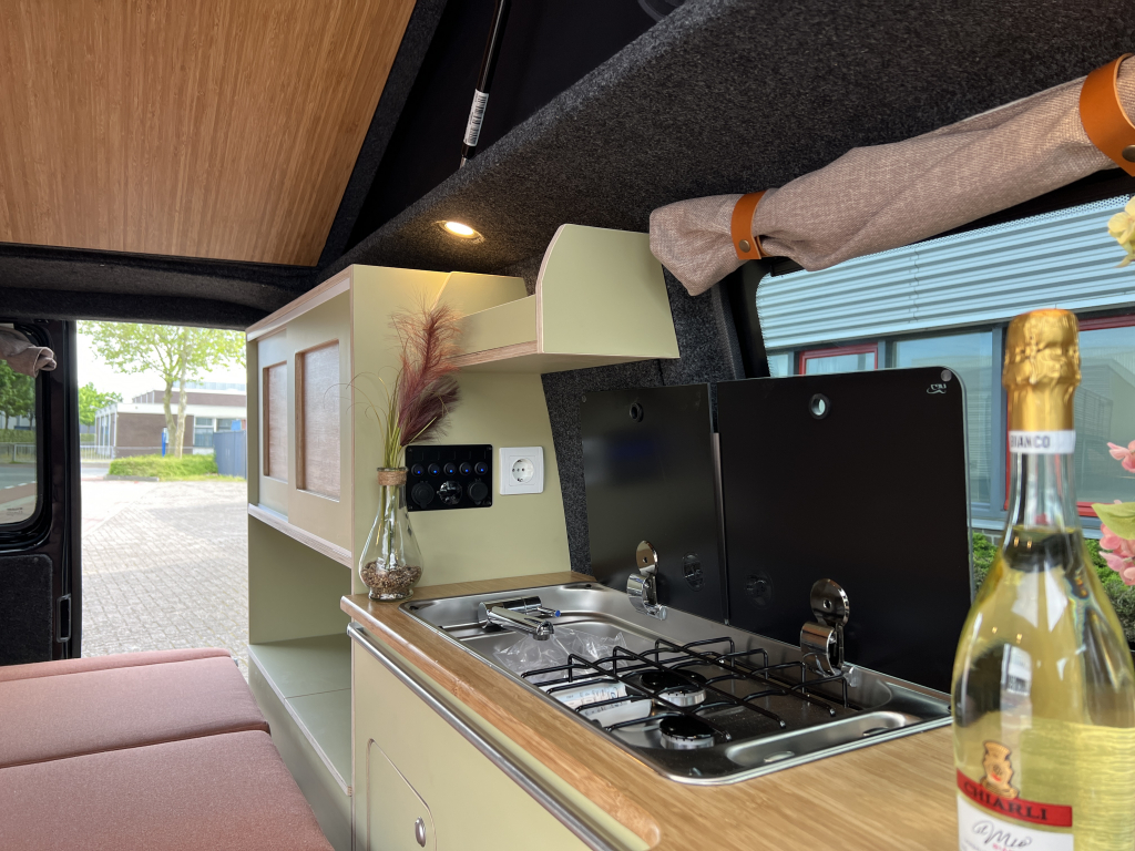 Volkswagen T6 Florida 2018 NEUER AUSBAU! Foto: 8