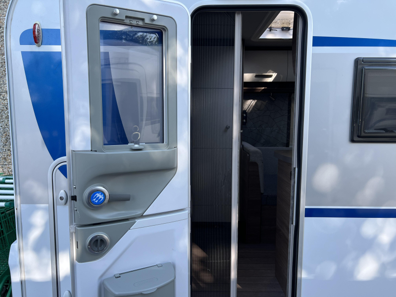 Knaus Sport Silver Selection 540 FDK lit superpos&eacute;, 5 personnes photo : 14