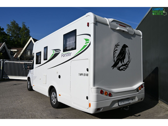 Eura Mobil Forster 699EB Foto: 2
