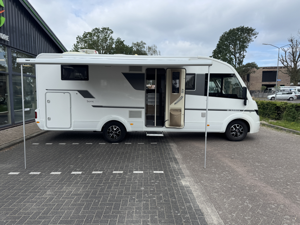 Adria Sonic Plus I 700 DC Foto: 6