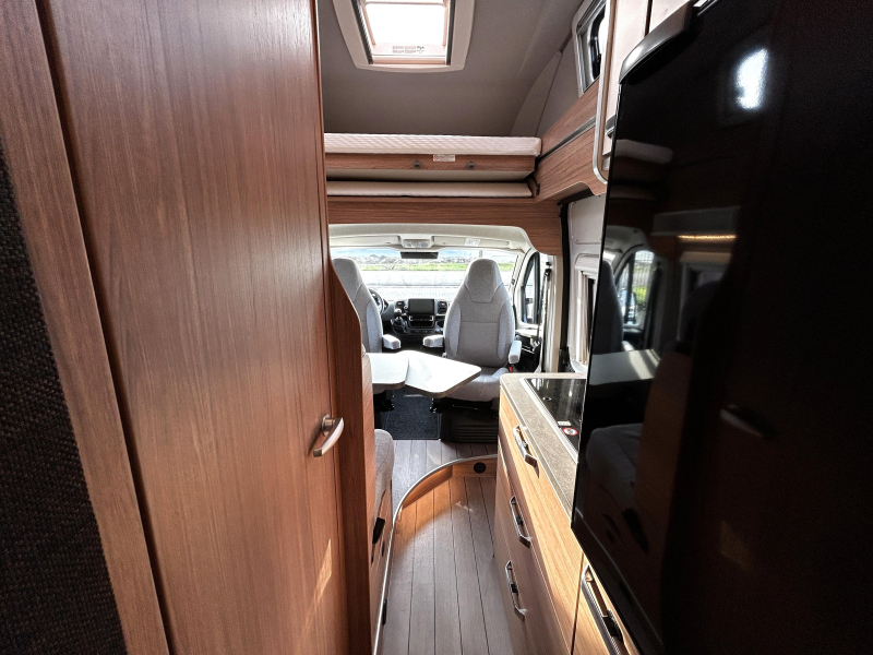 Weinsberg CaraBus 600 MQH Dwarsbed/2025/Euro-6/5.9M  foto: 7
