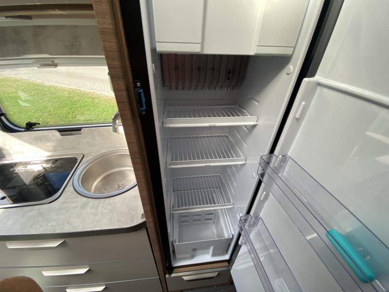 Knaus Vansation Van TI Camas individuales foto: 6