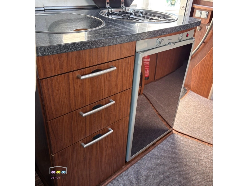 Hymer T 674 SL L&auml;ngsbetten Foto: 12