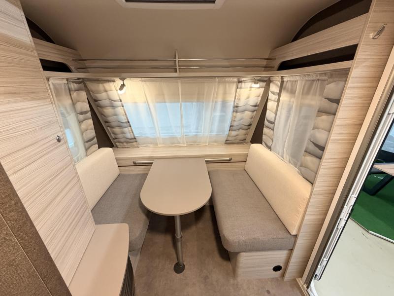 Dethleffs C'Joy 460 LE +mover+luifel+fietsendrag  foto: 6