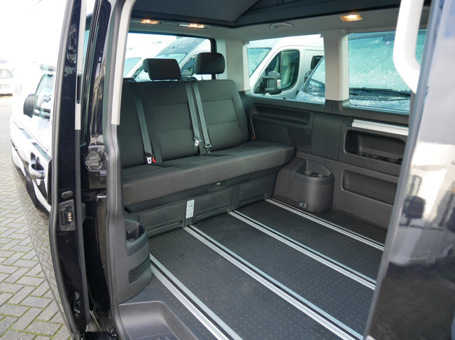Volkswagen T6 Multivan, DSG Autom&aacute;tico, Techo elevable para dormir, &iexcl;&iexcl;6 plazas!! foto: 8