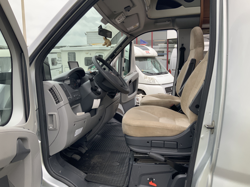 Chausson Allegro 96 – enkele bedden laag, wc en doucheruimte achter, zeer nette camper bj. 2009 Camper centrum On The Road  foto: 17
