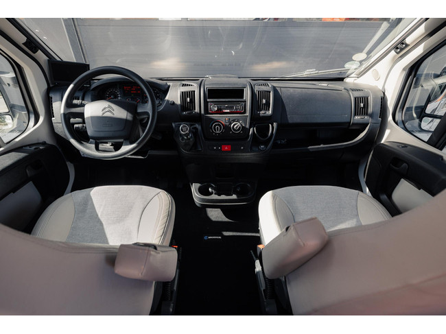 Carado T447 met hefbed foto: 16