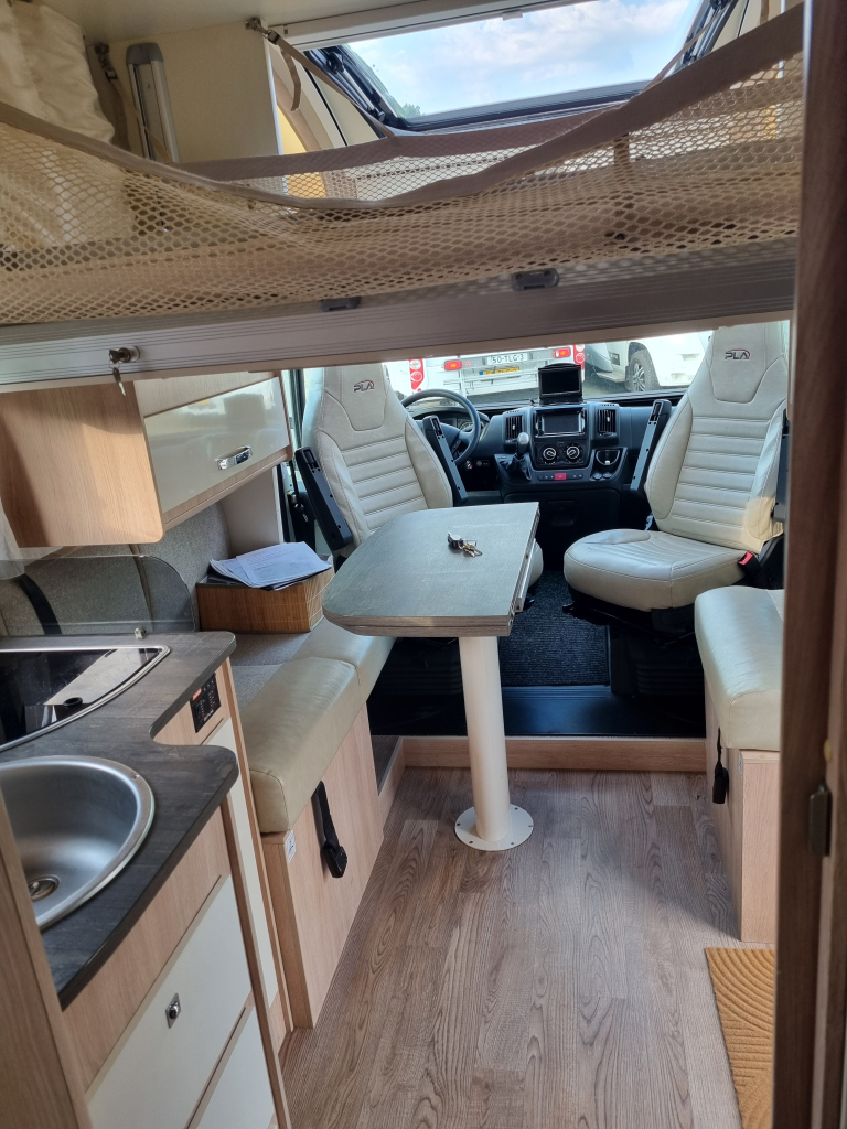 PLA Happy 397 Automatik Queensbett HPC Nivelliersystem 4.4 t Foto: 36