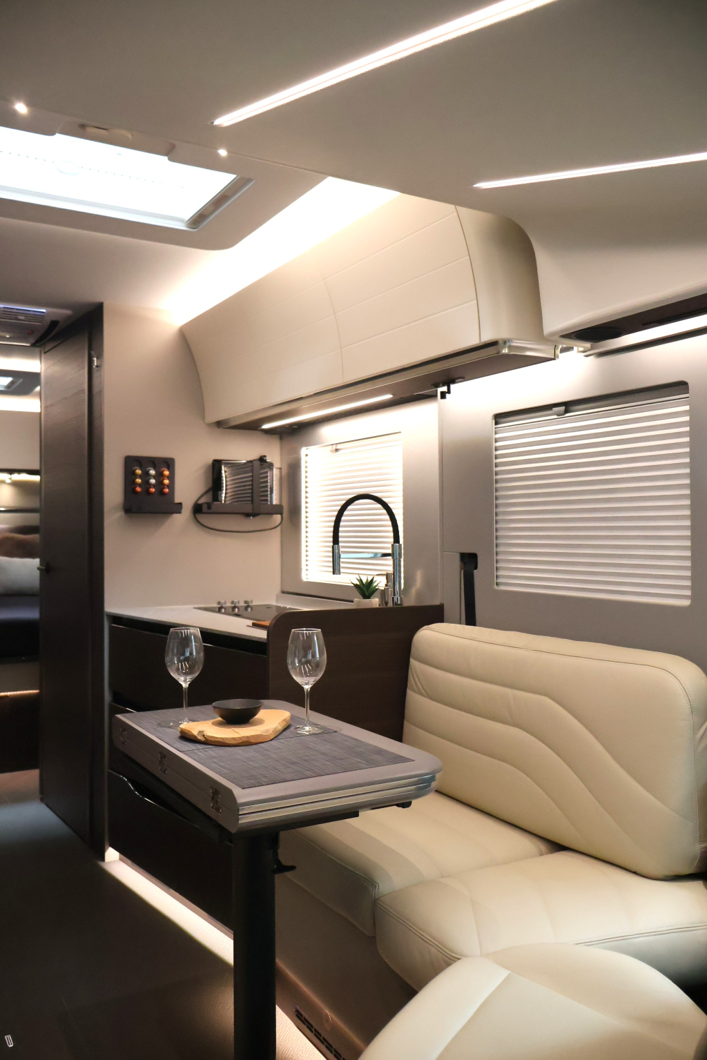 Adria Supersonic 780 DC Foto: 10