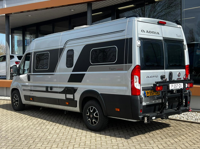 Adria TWIN 640 SLB SUPREME /Automatik/L&auml;ngsbetten Foto: 2