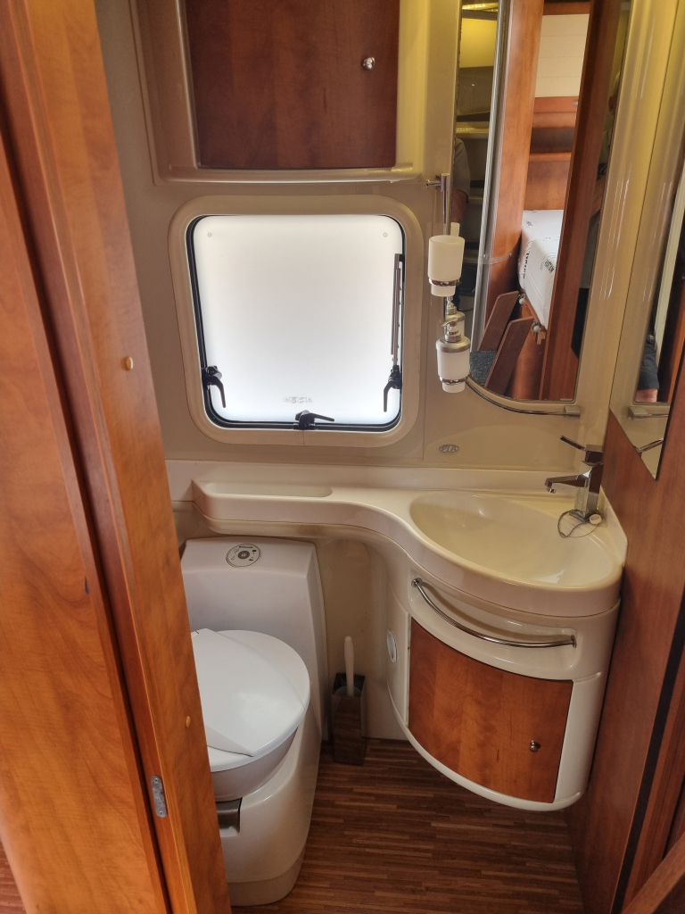 PLA  M742 met zeer vele extra's foto: 18