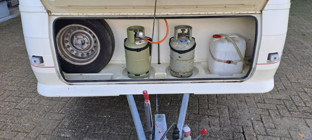 Caravan ADRIA Unica 461 Met voortent en inboedel! 5 pers foto: 19