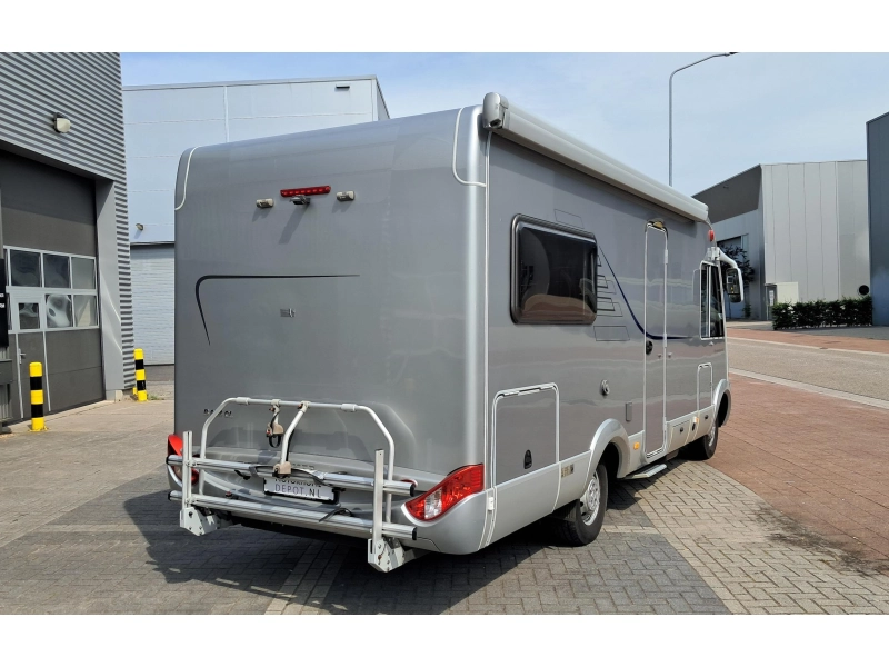 Hymer B654 CL Luchtvering / 3500/4000KG  foto: 3
