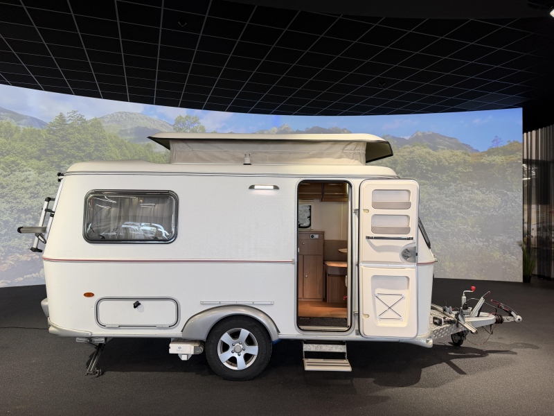 Eriba Touring Triton 410 mover / toit relevable photo : 2