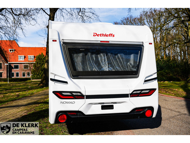 Dethleffs Nomad 460 EL Christmas Special