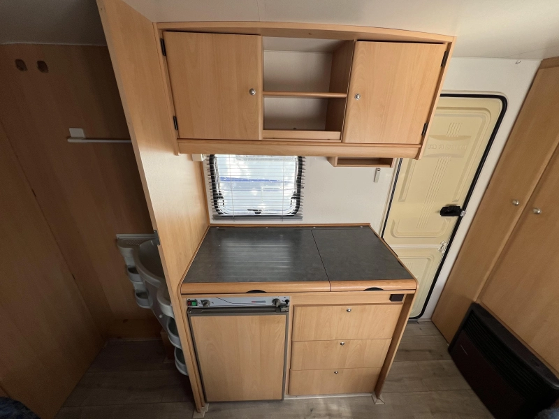 Adria Unica 432 PX auvent et store photo : 6