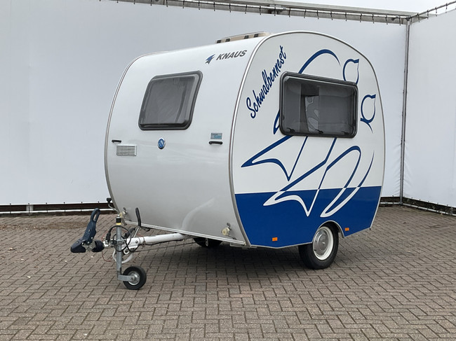 Knaus Schwalbennest Isabella Tent Koelkast TV 2 persoons Obelink Luifel foto: 2