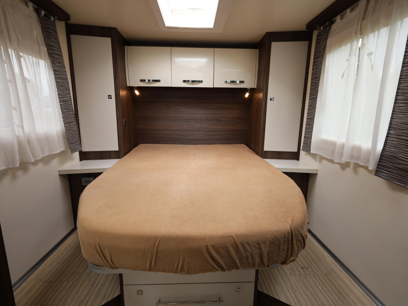 Benimar Tessoro 495 QUEENSBED + LIFT BED photo: 7