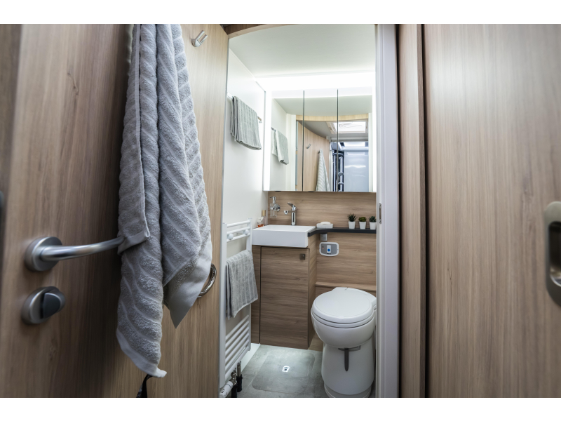 Frankia Platin Plus Final Edition Rond zit met lengtebed  foto: 17