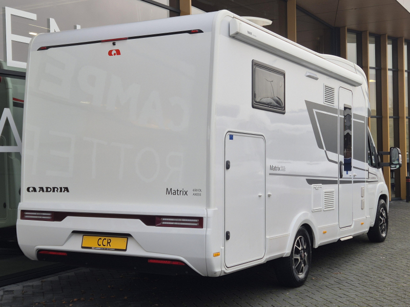 Adria Matrix 650 DL Face to face Foto: 4