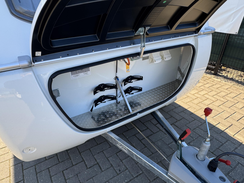 Eriba Nova Light 442  foto: 19