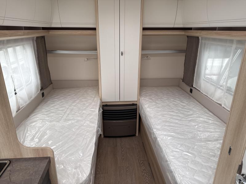 Hobby De Luxe 460 LU Model 2026 