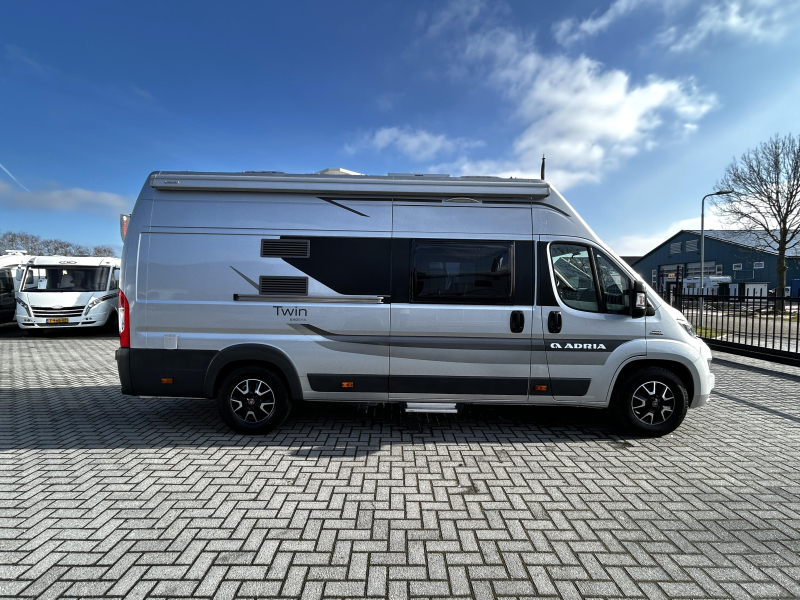 Adria Twin 640 SHX Dwarsbed/unieke indeling  foto: 21
