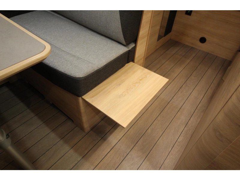 Knaus Sudwind Black Selection 420 QD Dwarsbed & Hoge koelkast!  foto: 19