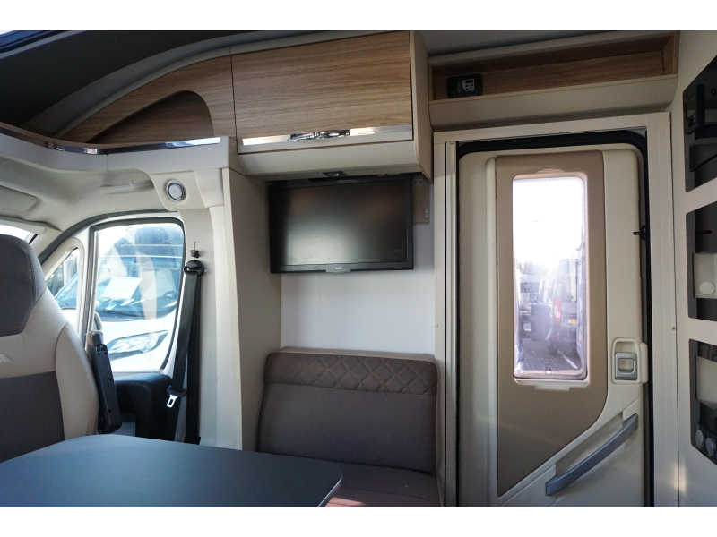 Adria Coral Plus 600 SL Automaat  foto: 16
