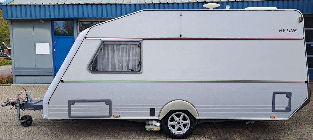 KIP Hy-line, met voortent, luifel en MOVER!