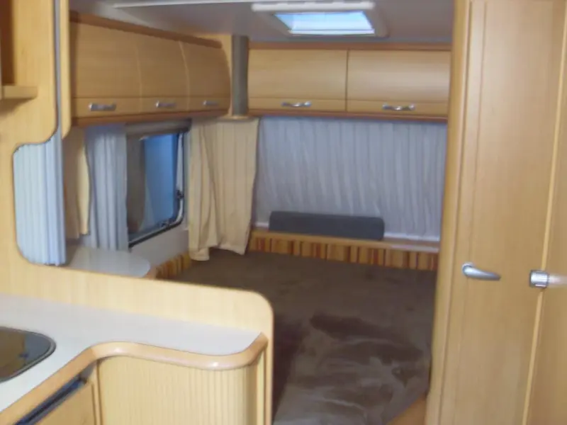 LMC Munsterland 490 met mover en voortent  foto: 2