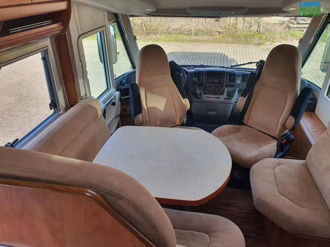 Carthago Chic C-Line 4.8I foto: 9