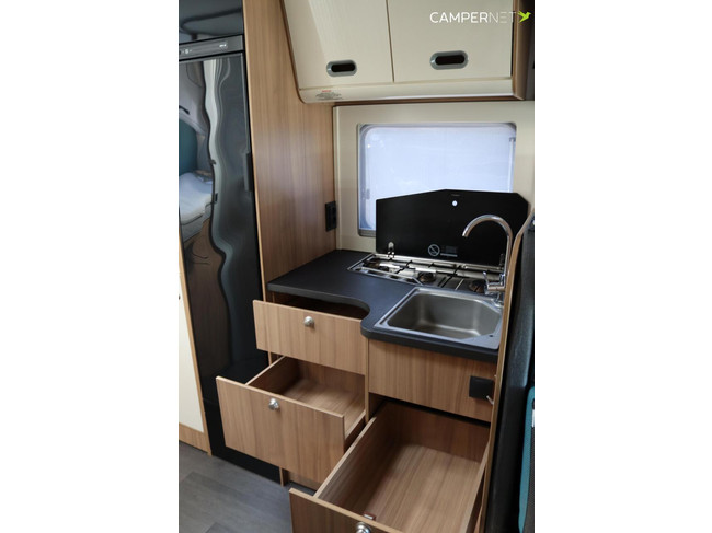 Sun Living S-SERIES S 70 SP 2.3 Multijet 150cv | Aire acondicionado de techo | 5 asientos | Cama abatible | Enganche de remolque | Cama transversal | Bearlock | Toldo | Sensores de aparcamiento foto: 13