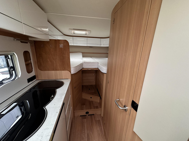 LMC Breezer V 646 automaat foto: 6