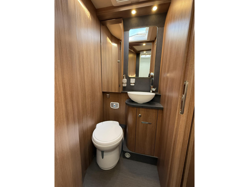 Carthago C2-Tourer 147 RB - AUTOMAAT - 170 PK  foto: 21