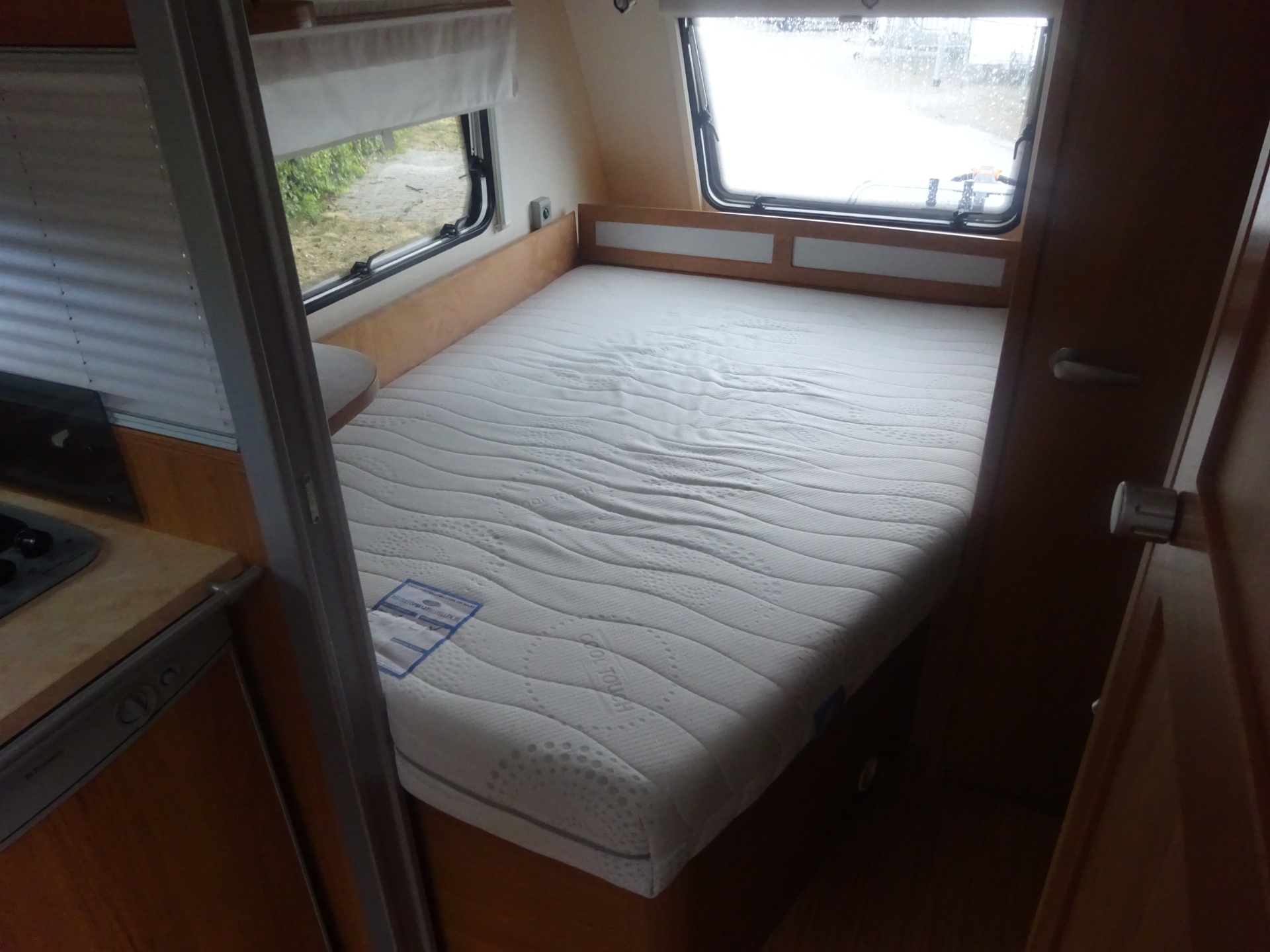 Knaus Azur 460 Frans Bed en Rondzit + Mover foto: 9