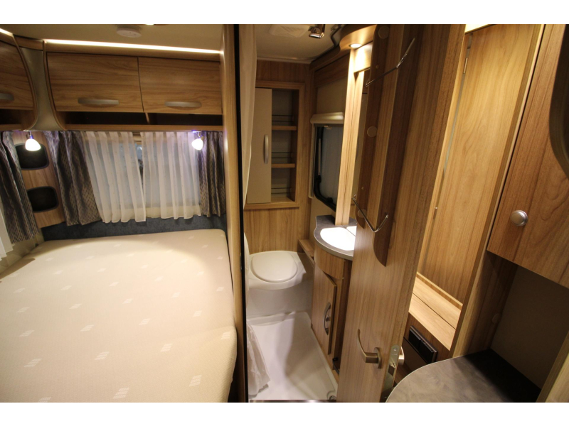 Eriba Nova Light 465 Mover, Portabicicletas, Toldo foto: 14