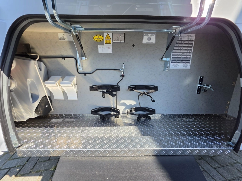 Dethleffs Summer Edition 460 EL Airco, Single beds photo: 12