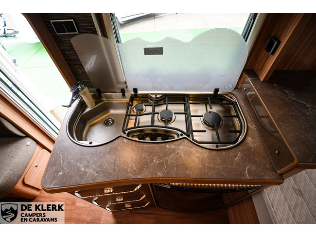 Eriba NOVA GL 495 foto: 10