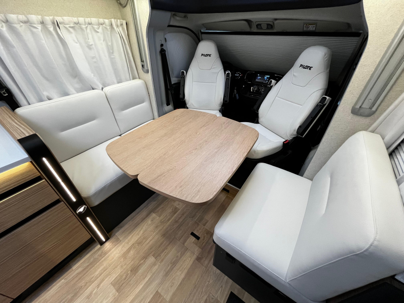 Pilote P 740 FGJ Camper, &iexcl;Modelo de demostraci&oacute;n! foto: 4