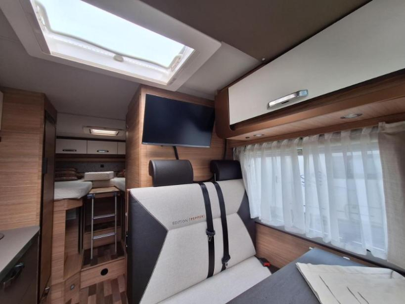 Weinsberg CaraCompact 600 MEG - BTW VERREKENBAAR!  foto: 9