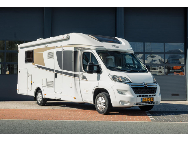 Carado T447 met hefbed