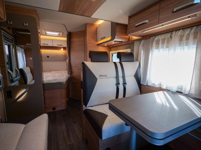 Weinsberg CaraSuite Spicy 650 MF MODEL 2027, automaat foto: 16
