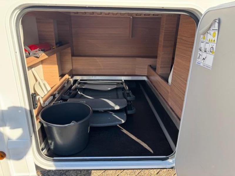 Weinsberg CaraCore 650 MF Klimaanlage, 180 PS, 5 Personen Foto: 5