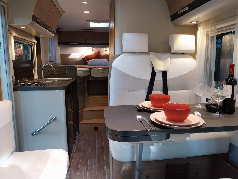 Adria Compact SL longitud 660 con solar! foto: 4