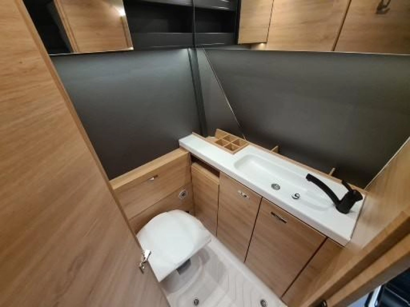 Knaus Yaseo 340 PX Lichtgewicht!  foto: 13