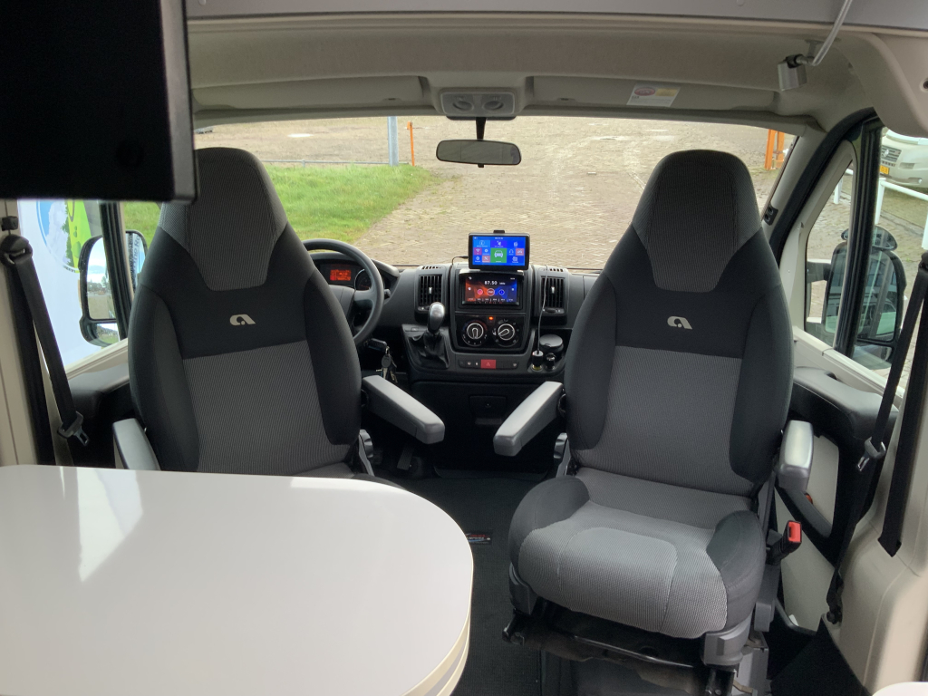 Adria Twin 640, 2.3 MultiJ. 150 PK, Buscamper, AUTOMAAT, M Camper Centrum On the Road aan de Noorderringweg 4 in Marum. foto: 6